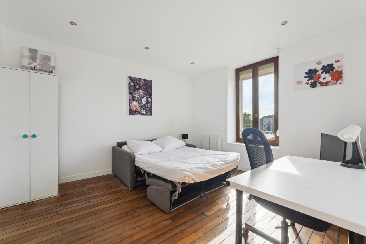 Budget Appart Avec Parking Au Centre-Ville Шарлевиль-Мезьер Экстерьер фото
